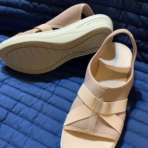 Easy spirit sandals